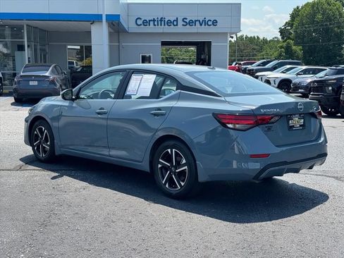Used 2025 Nissan Sentra SV w/ All-Weather Package FWD image 5
