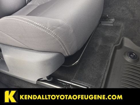 Certified 2025 Toyota Tacoma SR5 AWD/4WD image 30