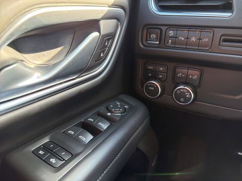 Used 2021 Chevrolet Tahoe Z71 image 21