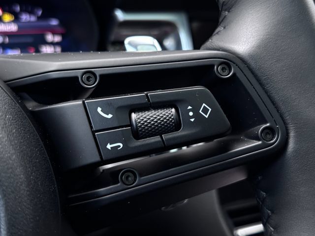Certified 2026 Porsche Macan GTS AWD/4WD image 17