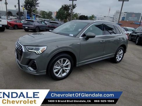 Used 2023 Audi Q3 2.0T Premium AWD/4WD image 4