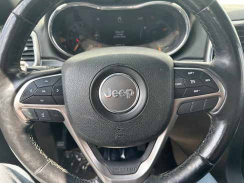 Used 2018 Jeep Grand Cherokee Altitude AWD/4WD image 35