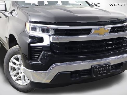 Used 2023 Chevrolet Silverado 1500 LT AWD/4WD image 42