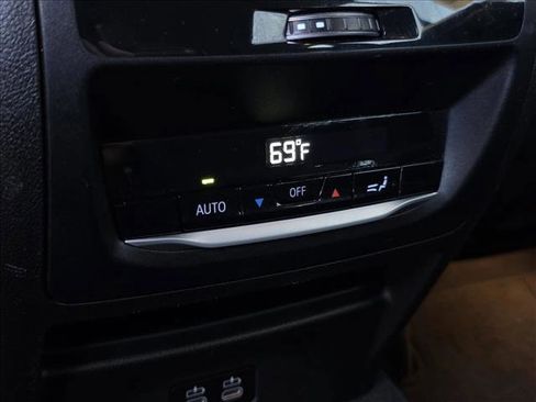 Used 2023 BMW X4 xDrive30i image 18