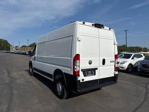 Used 2025 RAM ProMaster 2500 w/ Convenience Group FWD image 6