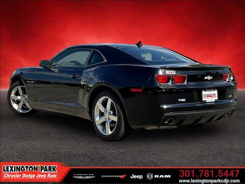 Used 2013 Chevrolet Camaro LT RWD image 4