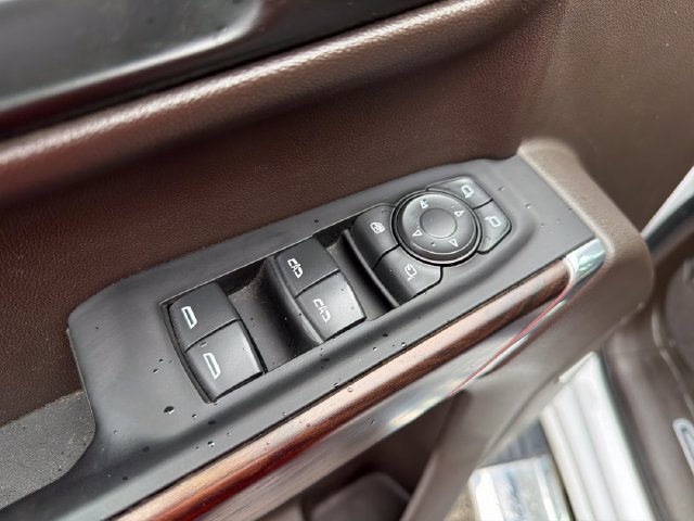 Used 2022 GMC Sierra 1500 SLT AWD/4WD image 16