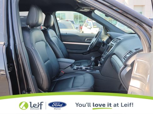 Used 2018 Ford Explorer XLT w/ Equipment Group 202A image 36