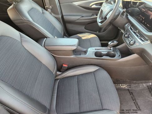 Used 2024 Buick Envista Preferred image 14