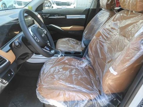 New 2026 Kia Seltos EX w/ EX Sunroof Package image 10