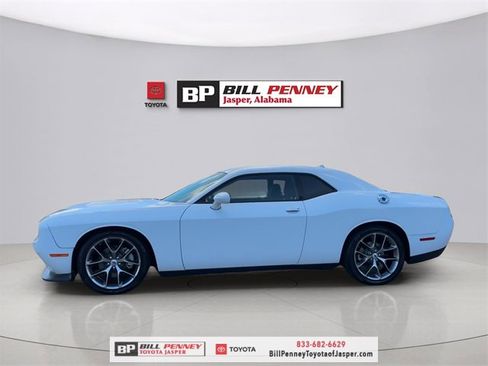 Used 2022 Dodge Challenger GT image 2