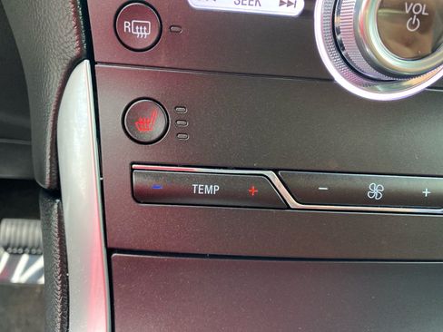 Used 2019 Ford Edge Titanium w/ Cold Weather Package AWD/4WD image 14
