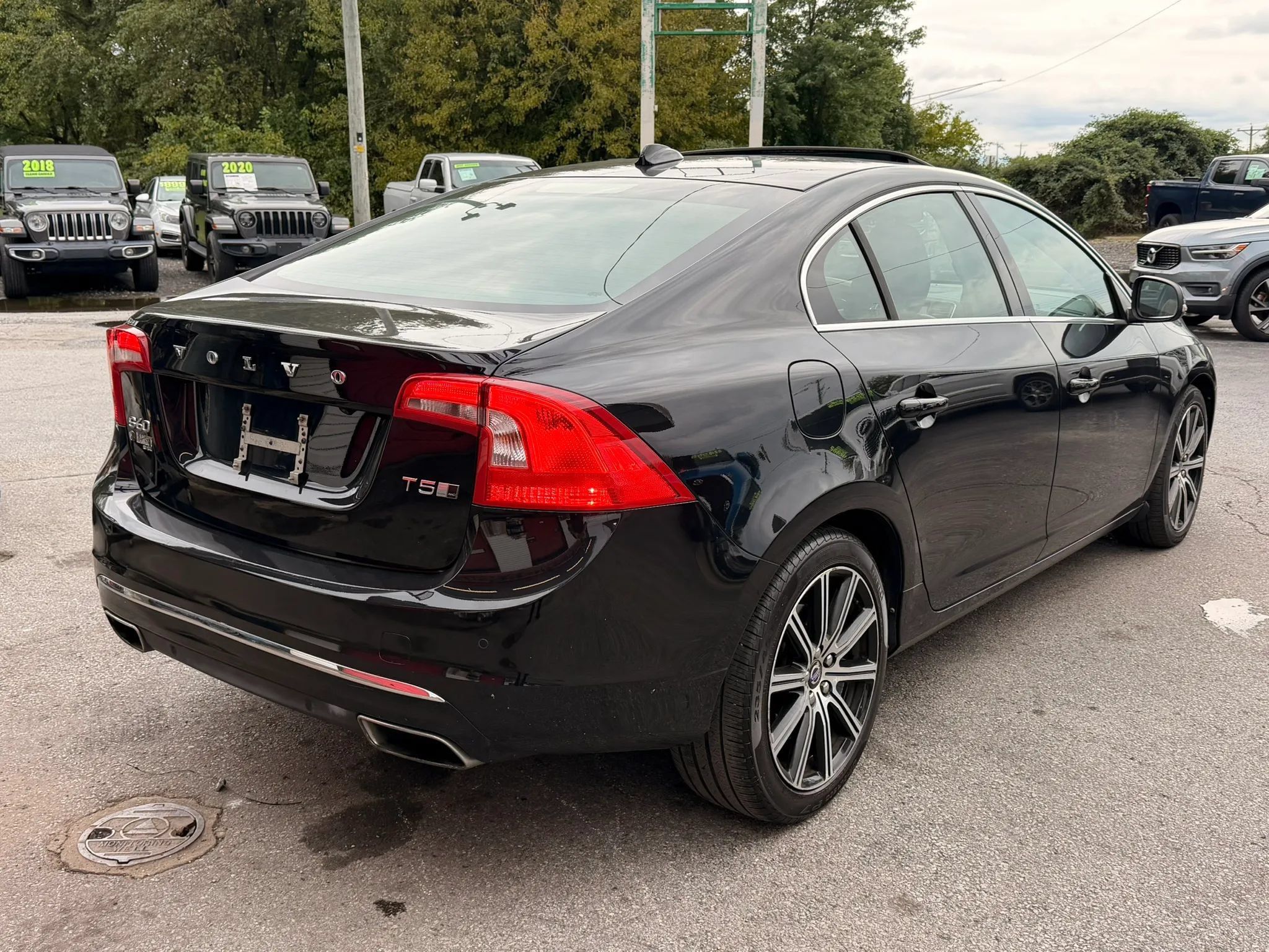 Used 2018 Volvo S60 T5 Inscription AWD/4WD image 3