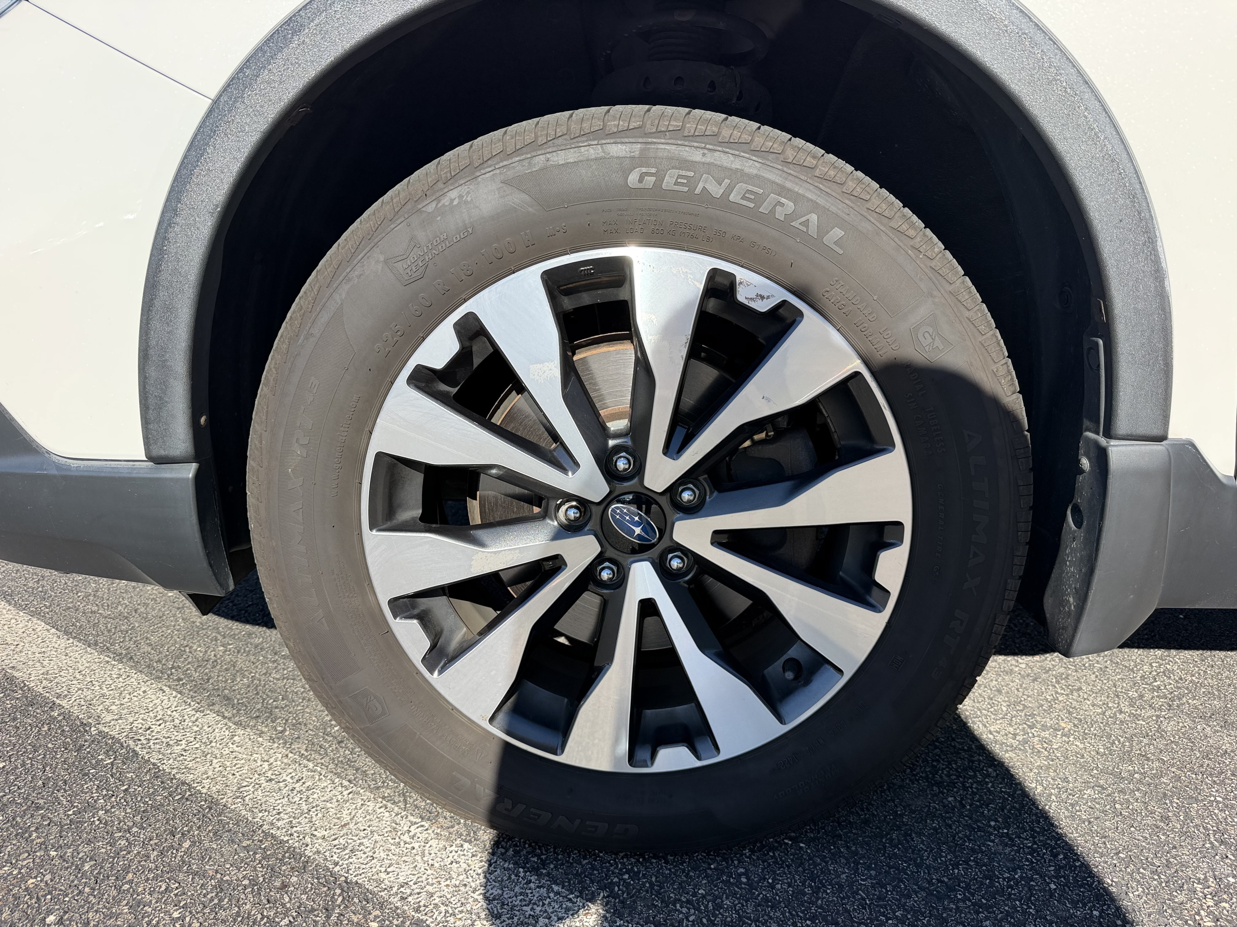 Used 2015 Subaru Outback 2.5i Limited AWD/4WD image 12
