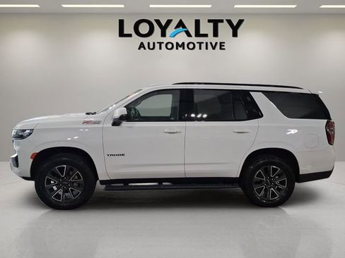 Used 2024 Chevrolet Tahoe Z71 w/ Luxury Package AWD/4WD image 2