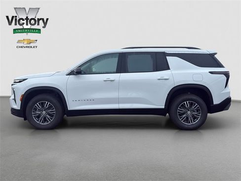 New 2026 Chevrolet Traverse LT w/ Driver Confidence Package image 3