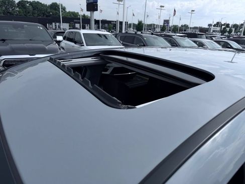 Used 2022 Honda CR-V EX image 10