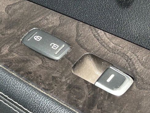 Used 2016 Kia Sorento FWD w/ LX Convenience Package image 33
