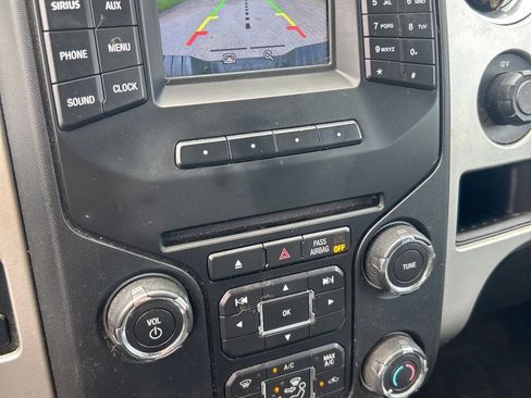 Used 2014 Ford F150 XLT w/ Equipment Group 302A Luxury AWD/4WD image 12