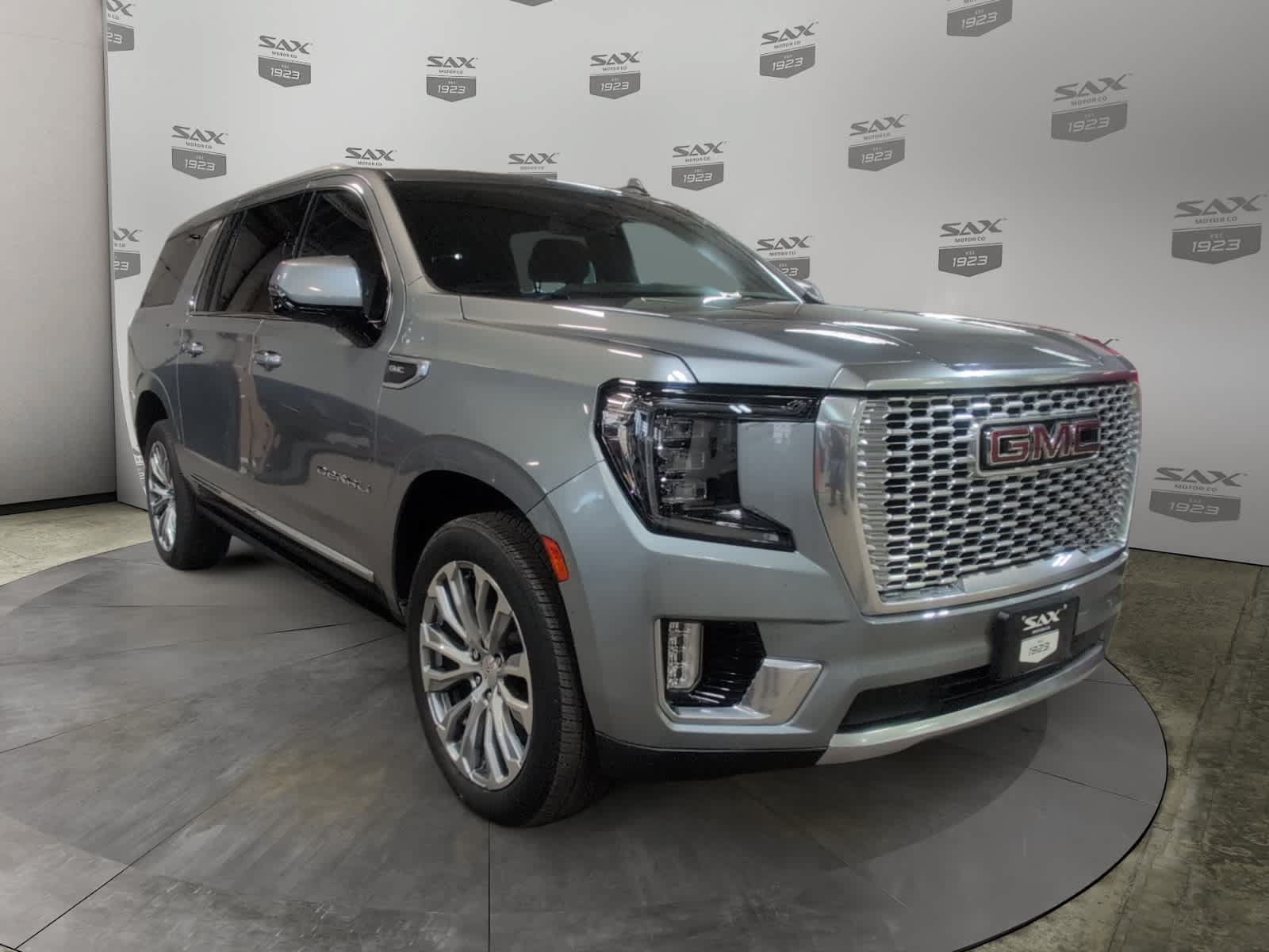 Used 2023 GMC Yukon XL Denali w/ Max Trailering Package AWD/4WD image 1