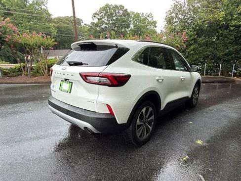 Certified 2024 Ford Escape Platinum AWD/4WD image 8