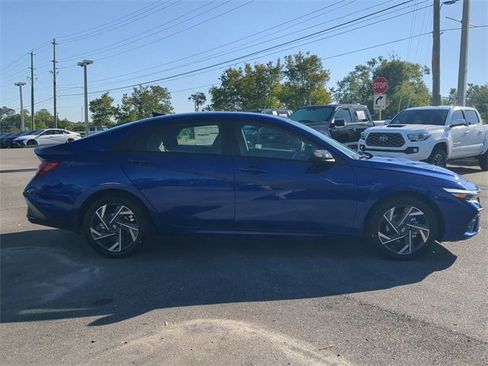 New 2025 Hyundai Elantra Sport image 4
