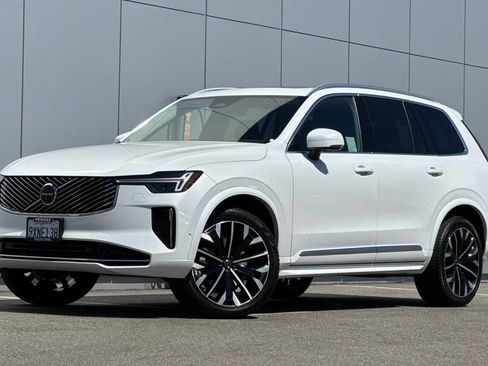 Certified 2026 Volvo XC90 B6 Plus w/ Protection Package Premier AWD/4WD image 1
