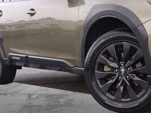 Used 2025 Subaru Outback Onyx Edition AWD/4WD image 3