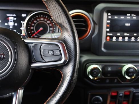 Used 2021 Jeep Gladiator Mojave w/ Auxiliary Switch Group image 41