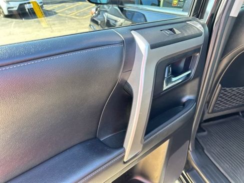 Used 2021 Toyota 4Runner Limited AWD/4WD image 20