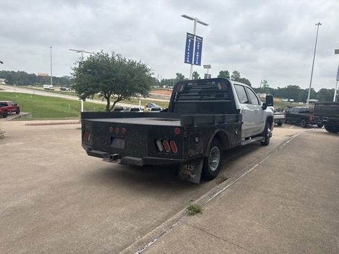 Used 2023 Chevrolet Silverado 3500 LT AWD/4WD image 7