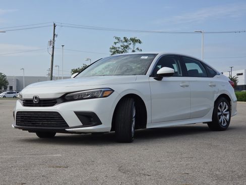 Used 2023 Honda Civic LX image 13