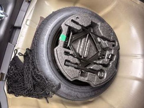 Used 2025 Hyundai Elantra Limited w/ Cargo Package image 35