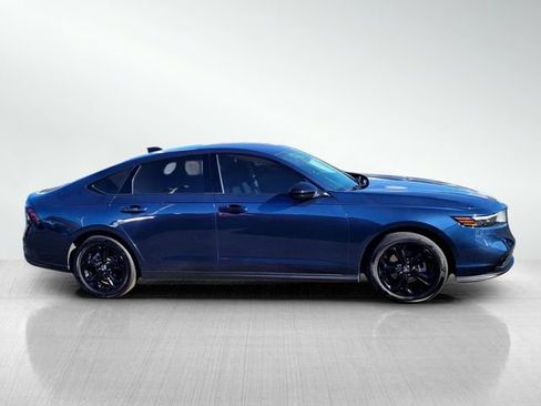 Used 2025 Honda Accord SE image 4