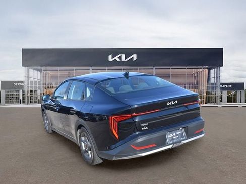 New 2025 Kia K4 FWD image 6