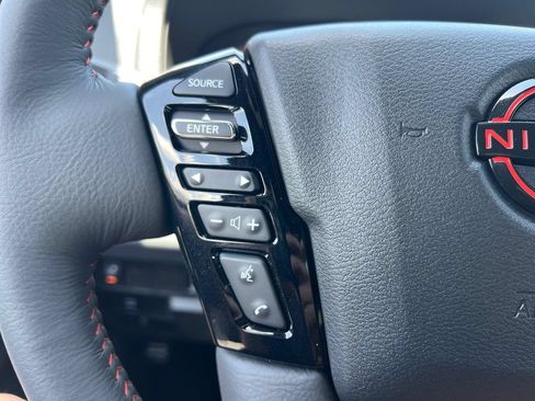 New 2026 Nissan Frontier Pro-X w/ Pro-X Convenience Package RWD image 11