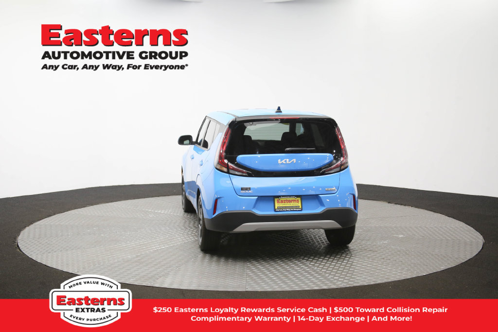 Used 2023 Kia Soul EX FWD image 41