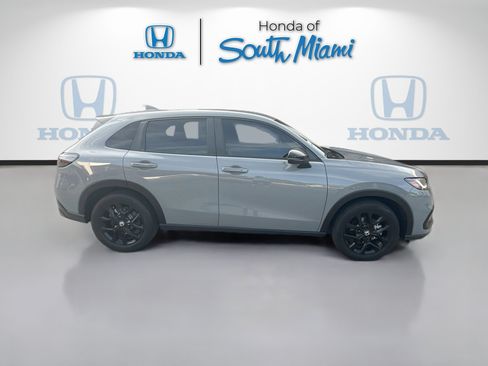 Certified 2025 Honda HR-V Sport image 8