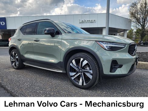 Certified 2024 Volvo XC40 B5 Plus w/ Protection Package Premier image 1