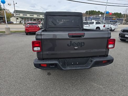 New 2026 Jeep Gladiator Sport image 6