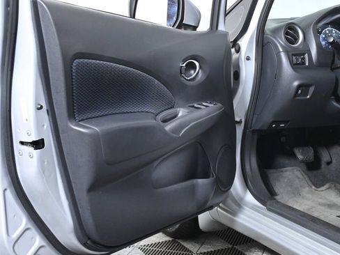 Used 2015 Nissan Versa Note SV image 26