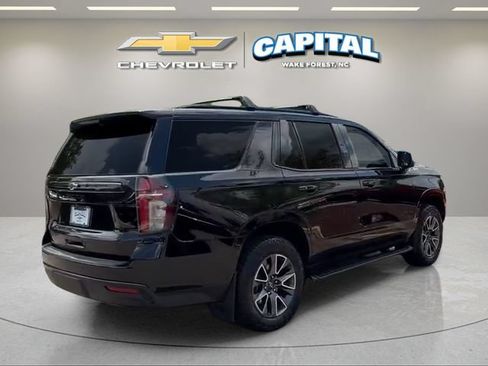 Used 2024 Chevrolet Tahoe Z71 w/ Luxury Package AWD/4WD image 5