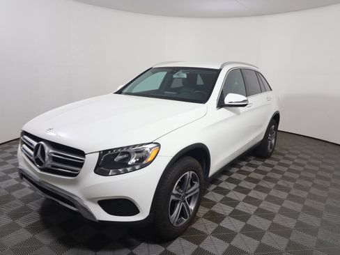 Used 2019 Mercedes-Benz GLC 300 image 9
