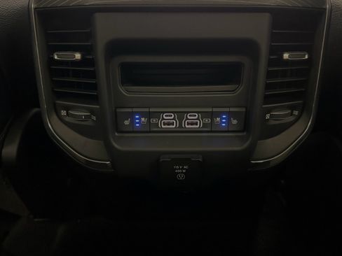 Used 2024 RAM 1500 Limited AWD/4WD image 41