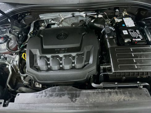 Used 2022 Volkswagen Tiguan S image 31