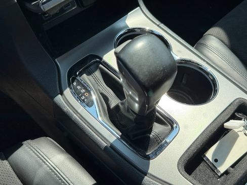Used 2020 Jeep Grand Cherokee Altitude AWD/4WD image 32