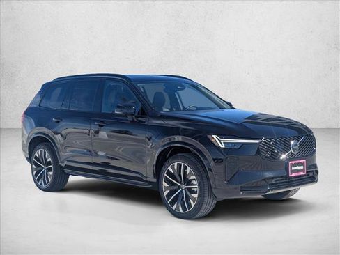 New 2026 Volvo XC90 B6 Ultra w/ Protection Package image 7