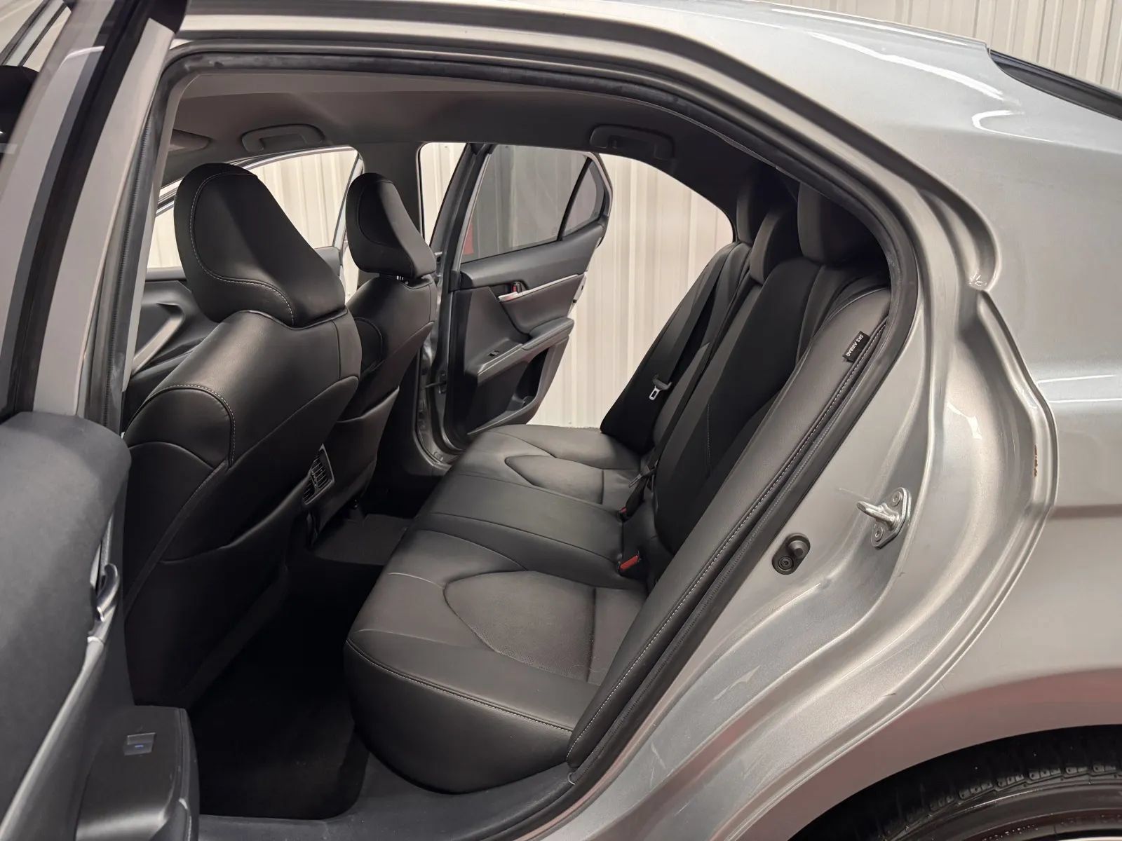 Used 2022 Toyota Camry XSE FWD image 35