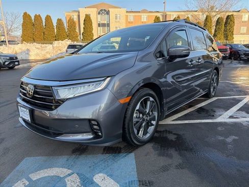 Used 2024 Honda Odyssey Elite image 3