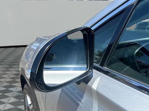 Used 2021 Hyundai Santa Fe Limited AWD/4WD image 25